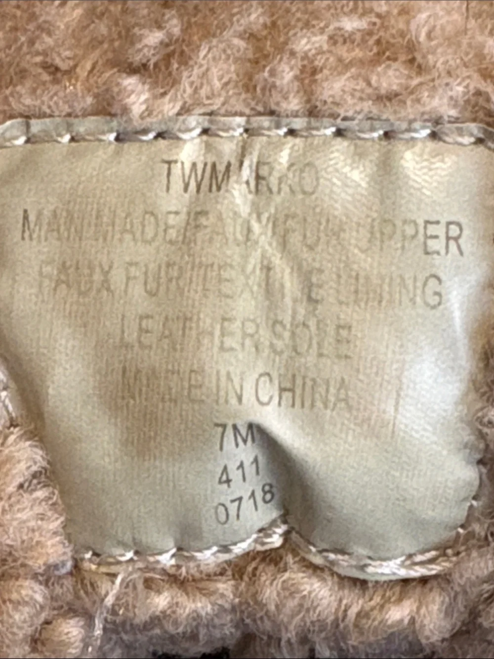 Tommy Hilfiger Size 7 Duck Boots Faux Shearling Lined Waterproof
